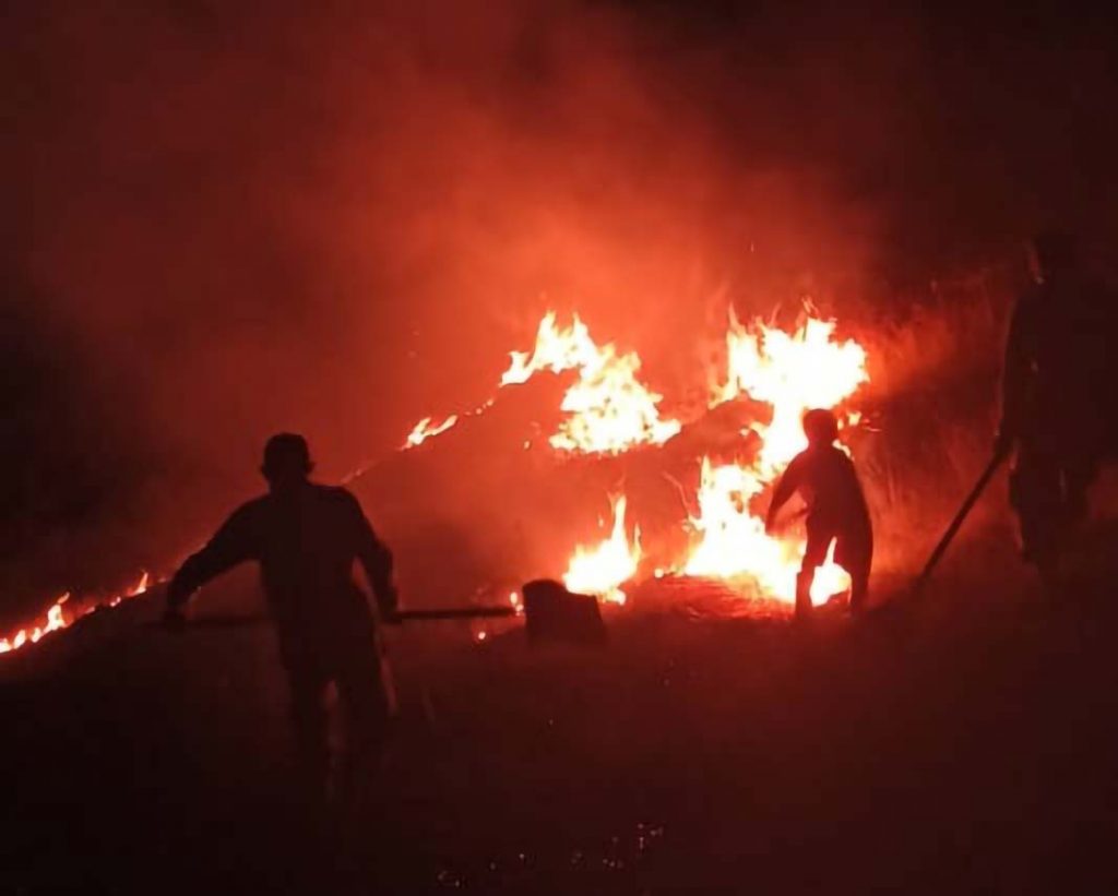 Incendio en Paramarani