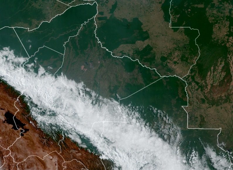 Imagen Satelital del territorio Nacional hasta Hrs. 13:20 p.m. (fuente satélite GOES)