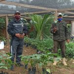 Personal del Parque Nacional Madidi entregó plantines en Apolo en conmemoración al Día de la Biodiversidad