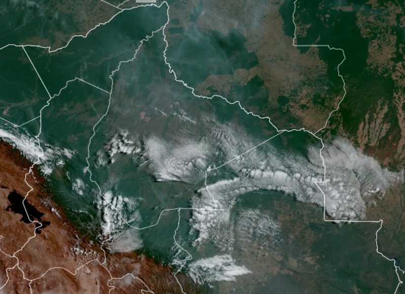 Imagen Satelital del territorio Nacional hasta Hrs. 13:00 p.m. (fuente satélite GOES)